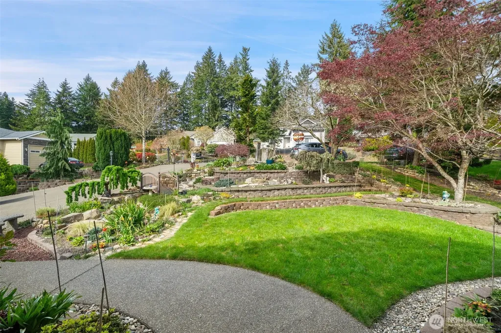 341 E Rainier Court Allyn WA 98524