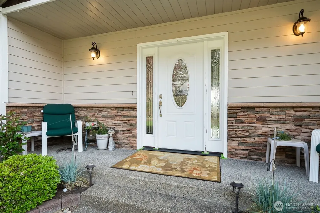 341 E Rainier Court Allyn WA 98524