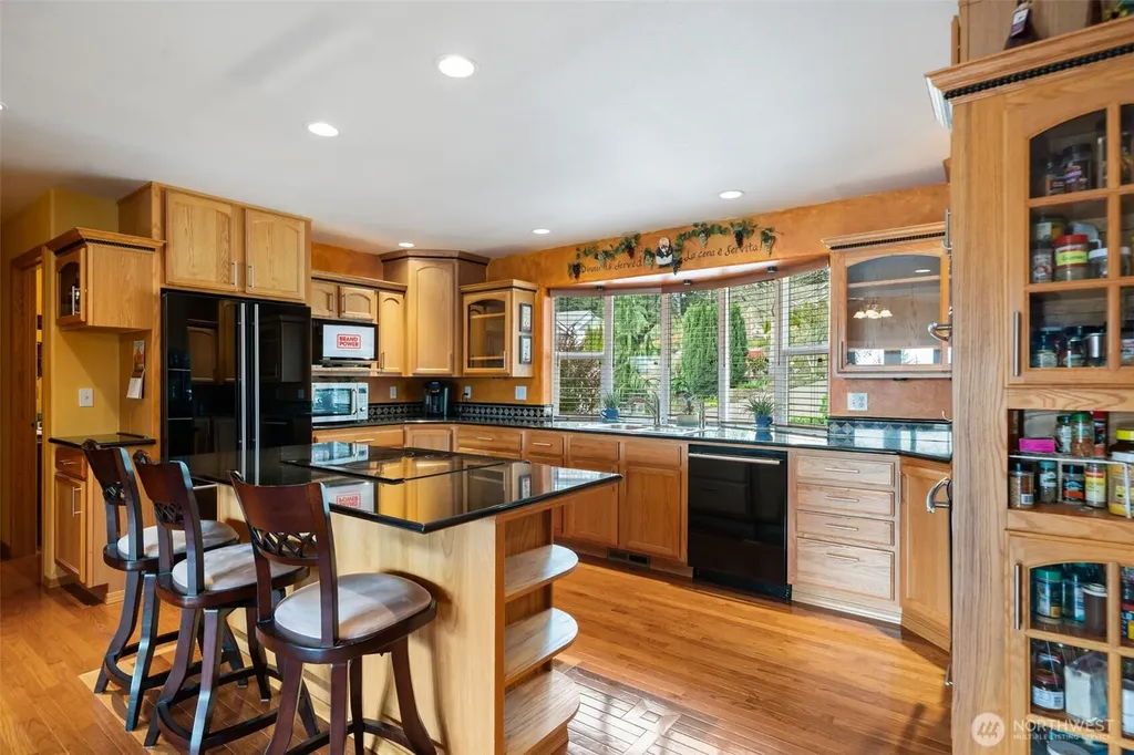 341 E Rainier Court Allyn WA 98524