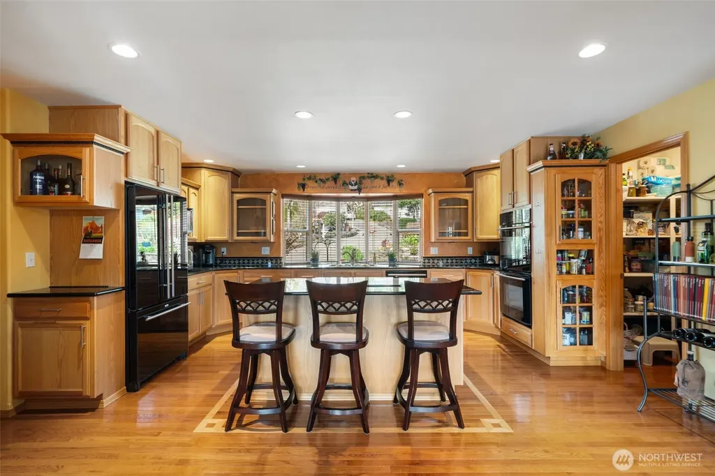 341 E Rainier Court Allyn WA 98524