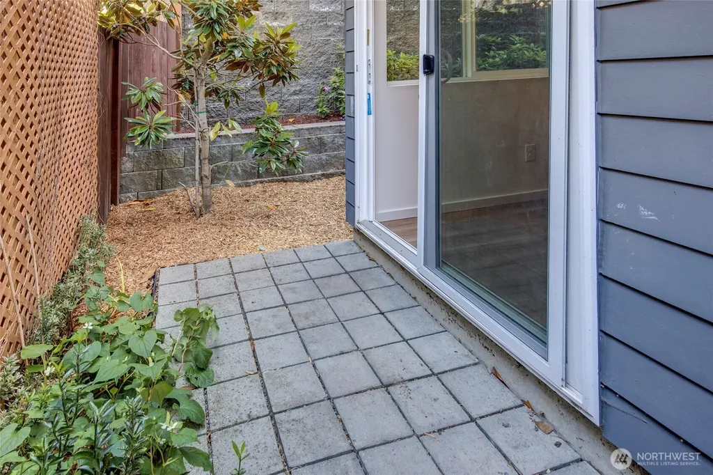 4024 Martin Luther King Jr Way S Seattle WA 98108