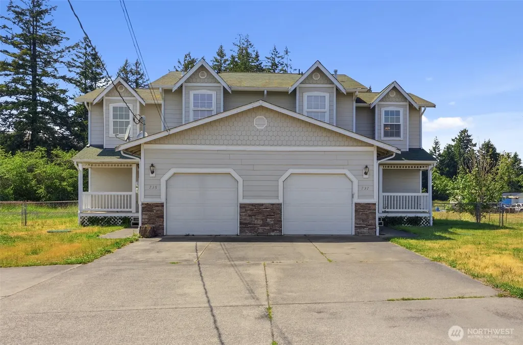 735 Crystal Springs Road SE Yelm WA 98597
