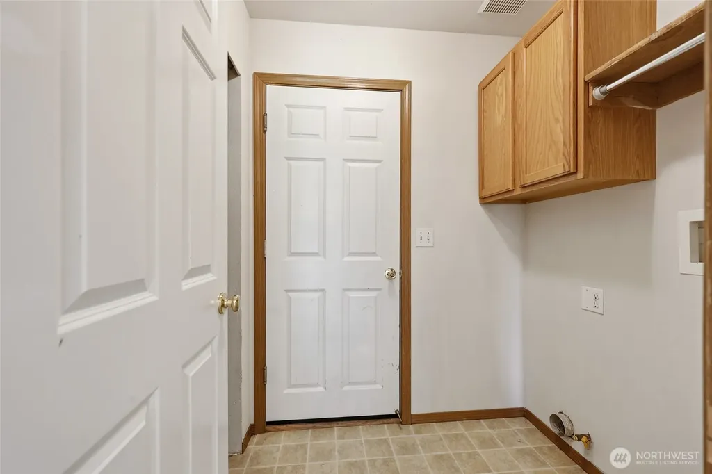 735 Crystal Springs Road SE Yelm WA 98597