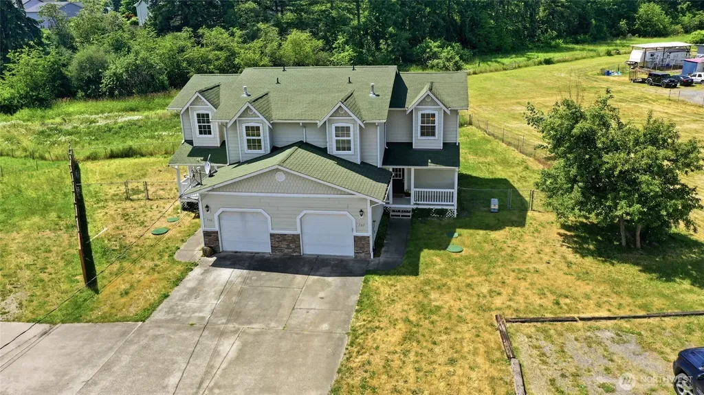 735 Crystal Springs Road SE Yelm WA 98597