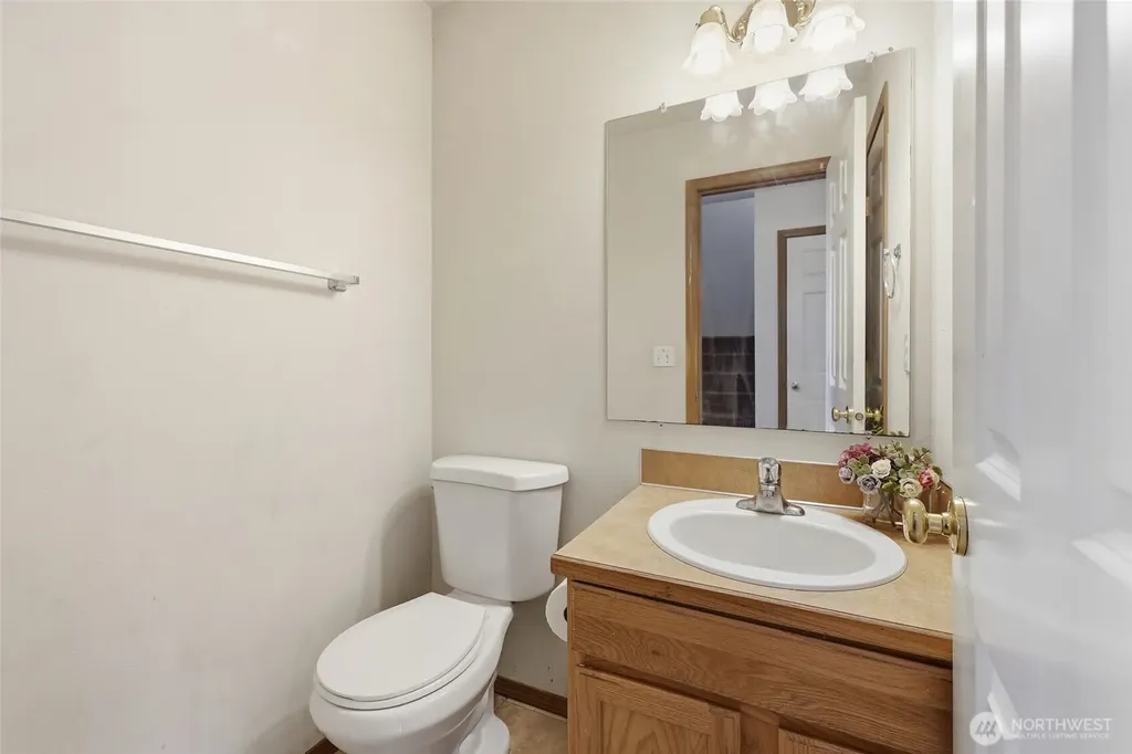 735 Crystal Springs Road SE Yelm WA 98597
