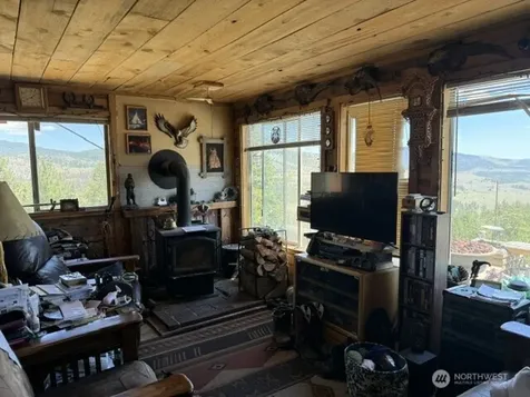 132 W Cayuse Mtn Road Tonasket WA 98855