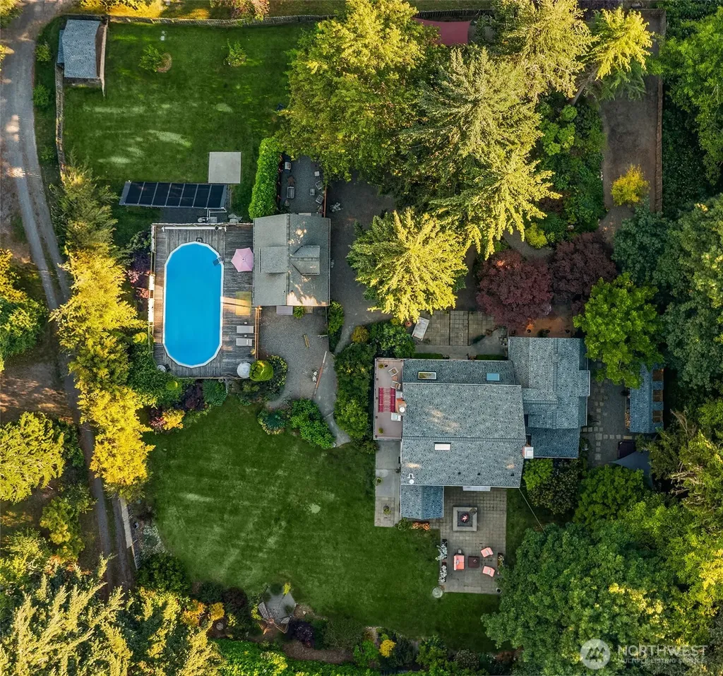 8416 216th Street SW Vashon WA 98070