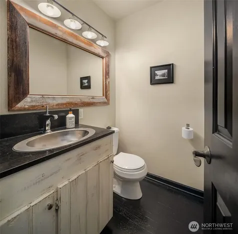 8416 216th Street SW Vashon WA 98070