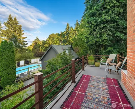 8416 216th Street SW Vashon WA 98070