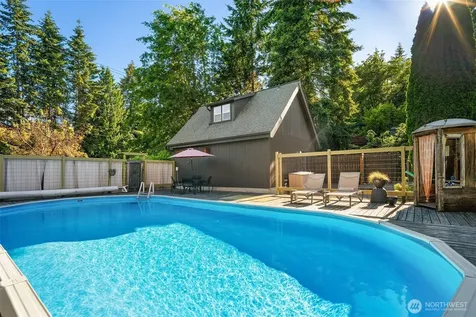 8416 216th Street SW Vashon WA 98070