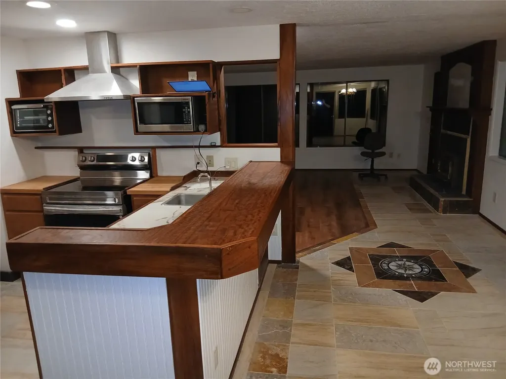 1384 Chicken Coop Road Sequim WA 98382