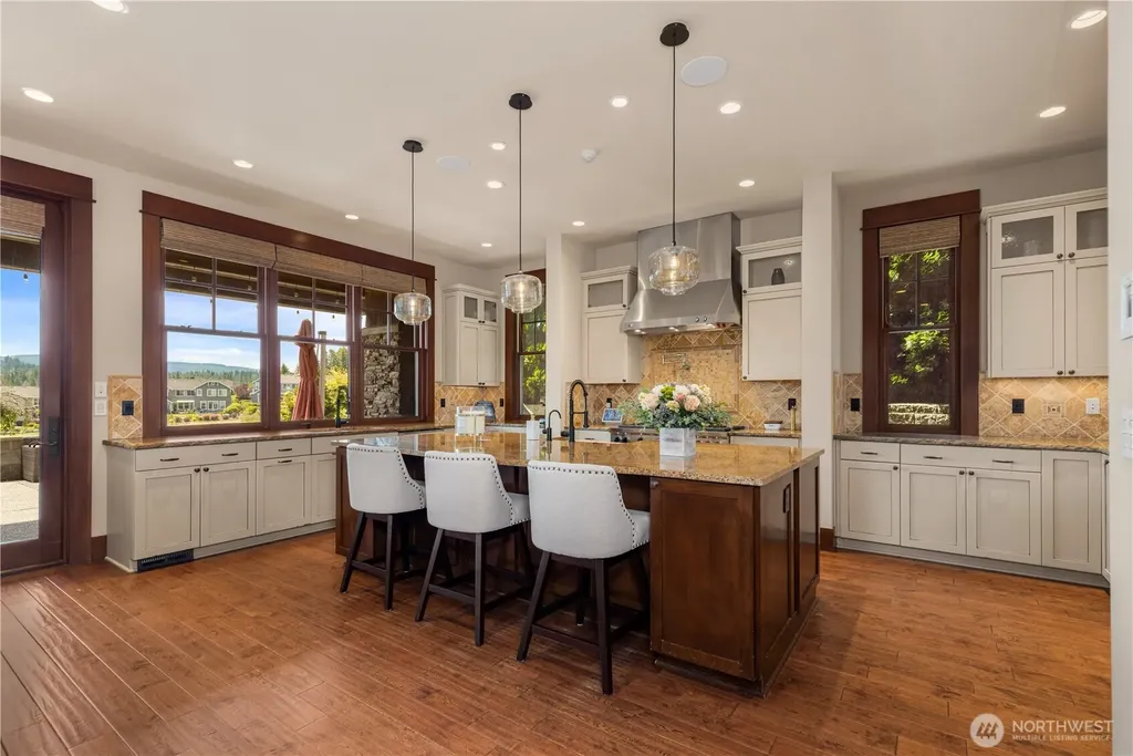 36207 SE Saint Andrews Lane Snoqualmie WA 98065