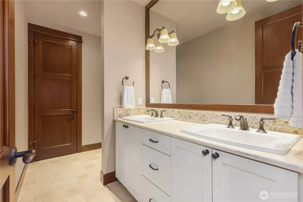 36207 SE Saint Andrews Lane Snoqualmie WA 98065