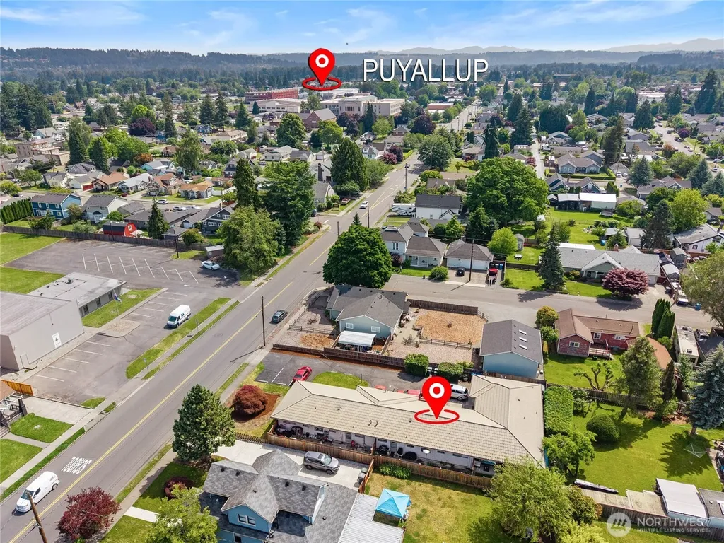 1010 W Pioneer Puyallup WA 98371
