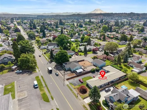 1010 W Pioneer Puyallup WA 98371
