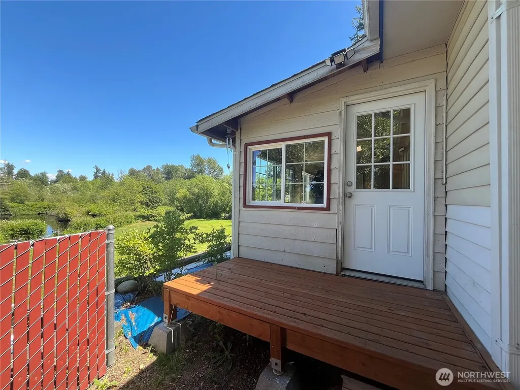 26624 108th Avenue SE Kent WA 98030