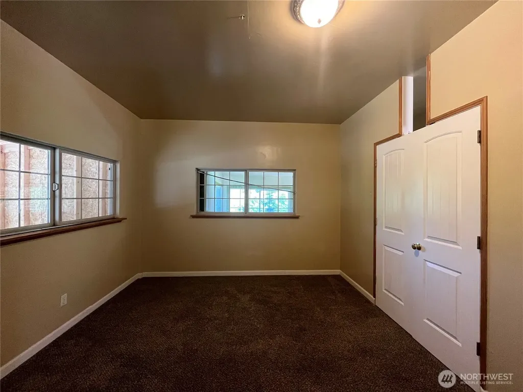 26624 108th Avenue SE Kent WA 98030