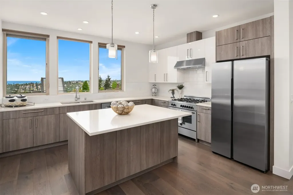 1935 7th Avenue W Seattle WA 98119