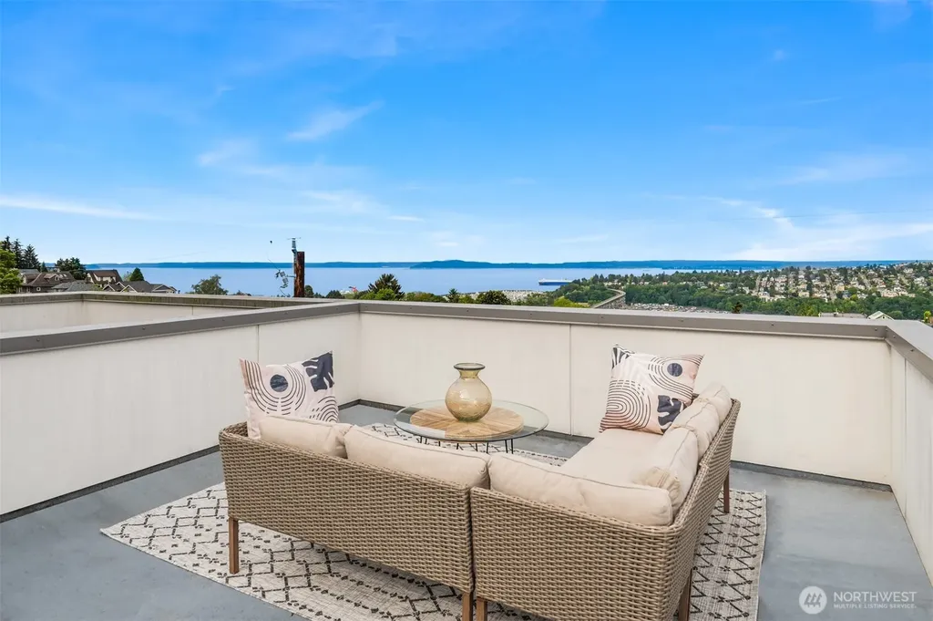 1935 7th Avenue W Seattle WA 98119