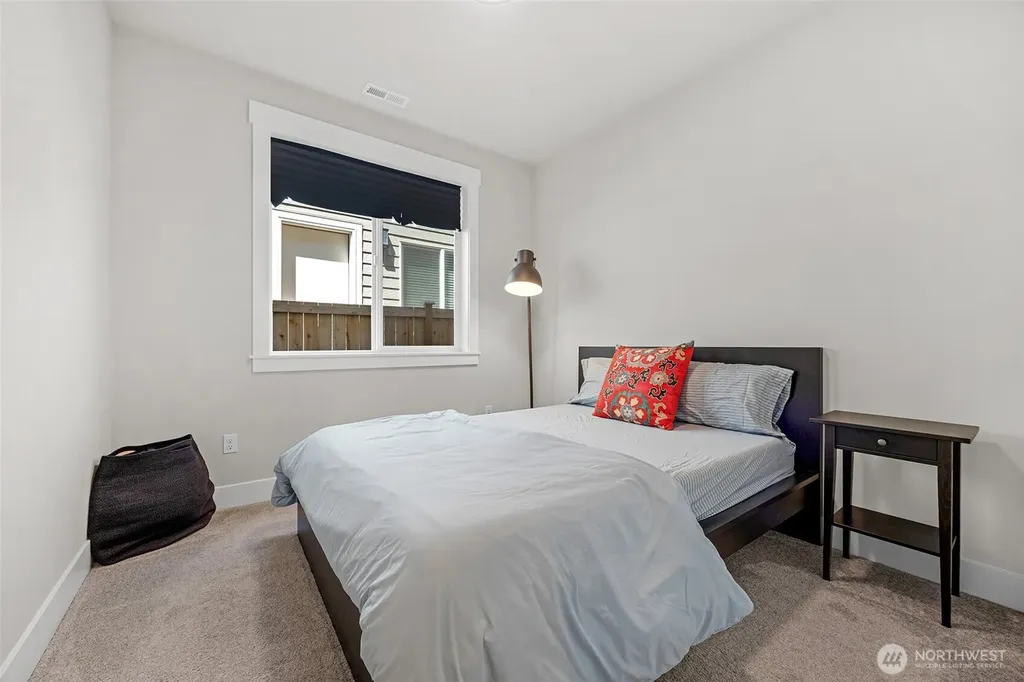 1021 169th Place SW Lynnwood WA 98037