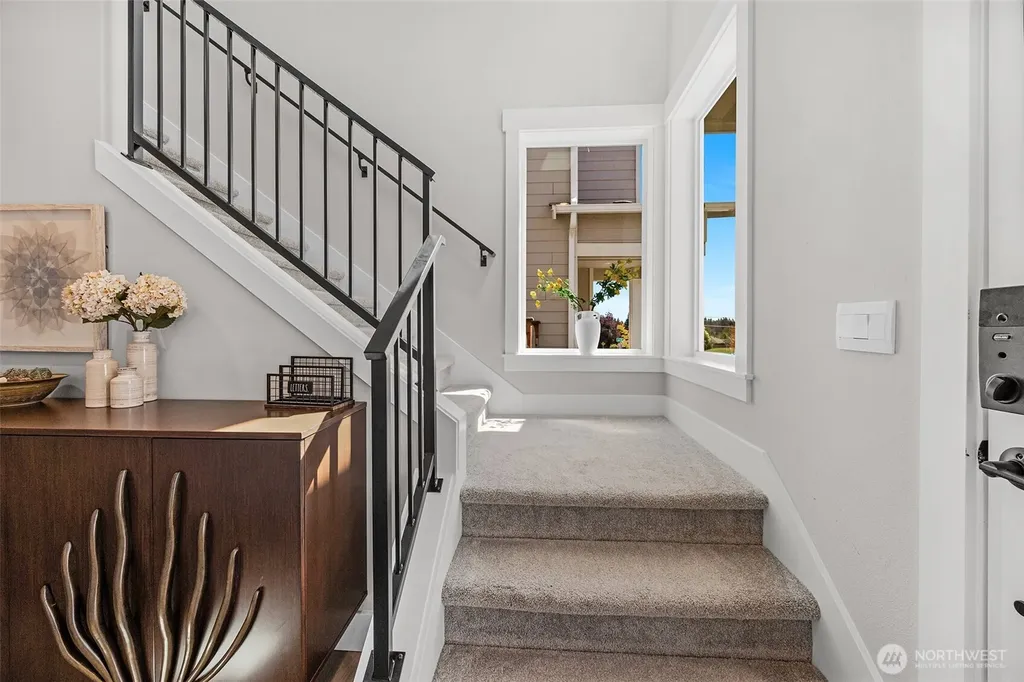 1021 169th Place SW Lynnwood WA 98037