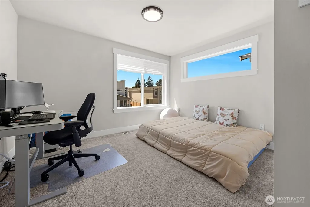 1021 169th Place SW Lynnwood WA 98037