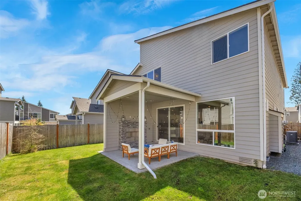 1021 169th Place SW Lynnwood WA 98037