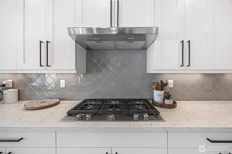 1021 169th Place SW Lynnwood WA 98037