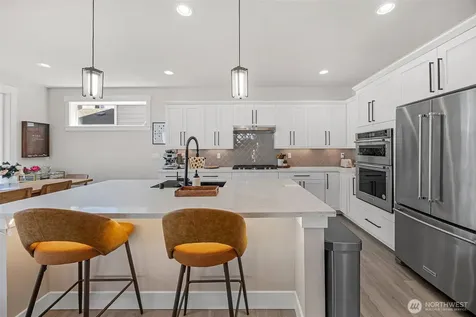 1021 169th Place SW Lynnwood WA 98037