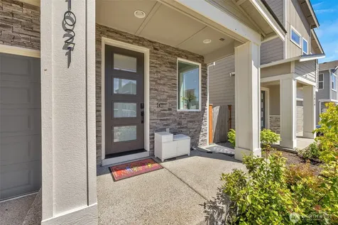 1021 169th Place SW Lynnwood WA 98037