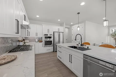 1021 169th Place SW Lynnwood WA 98037