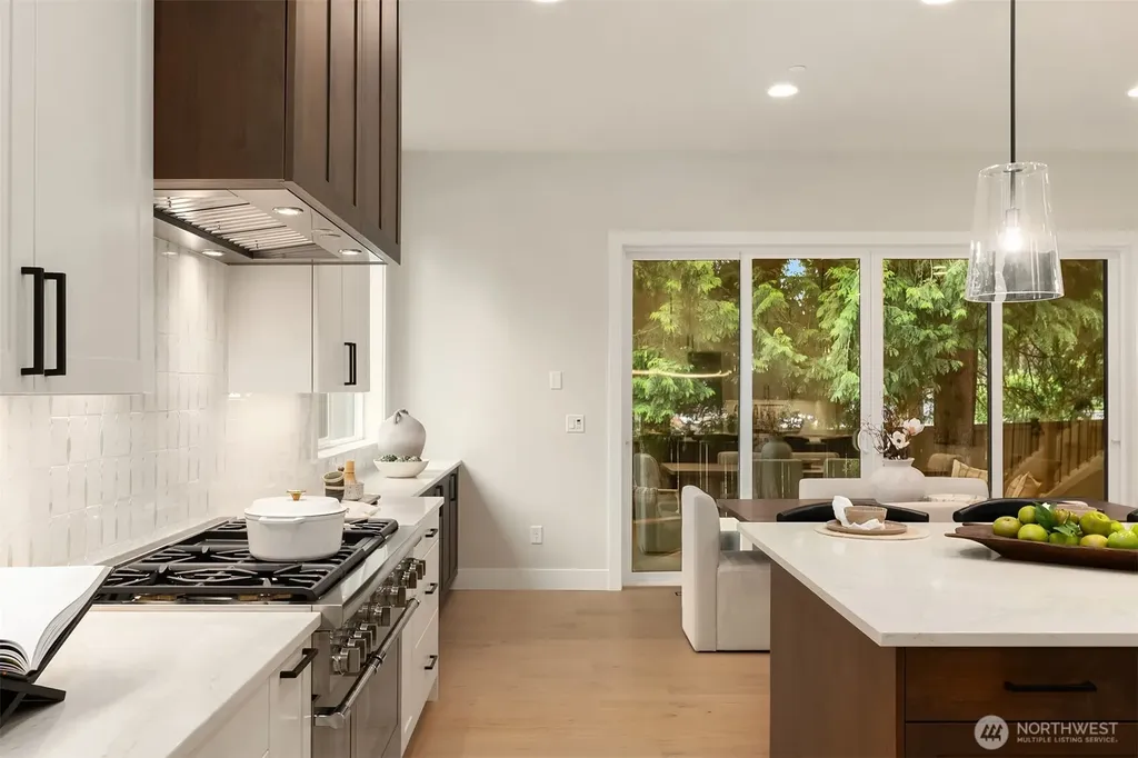 7020 139th Place NE Redmond WA 98052