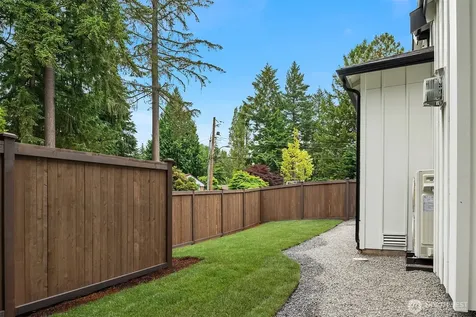 7020 139th Place NE Redmond WA 98052