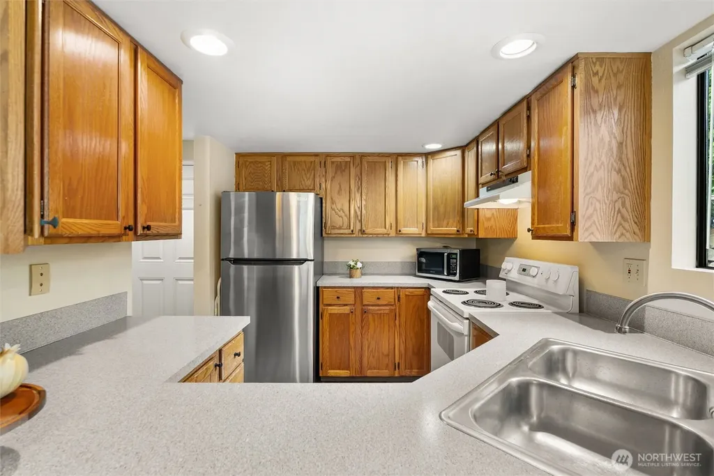 15123 Sunwood Boulevard Tukwila WA 98188
