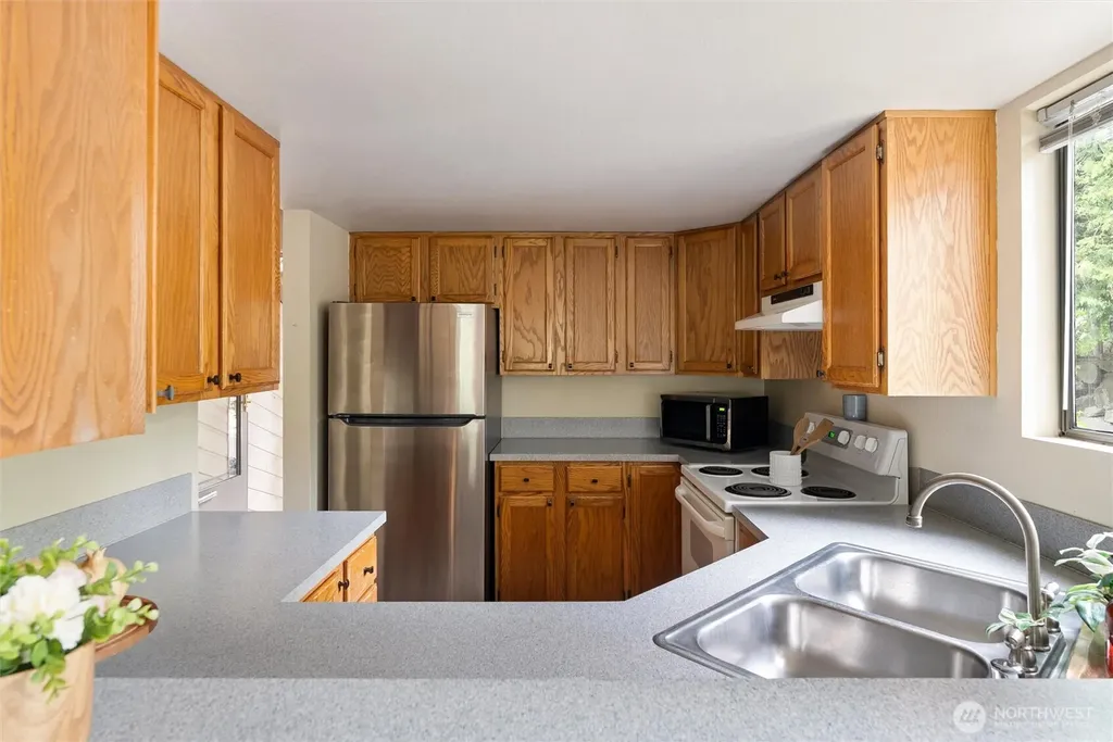 15123 Sunwood Boulevard Tukwila WA 98188