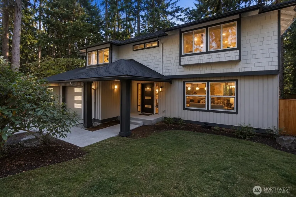 10406 115th Place NE Kirkland WA 98033