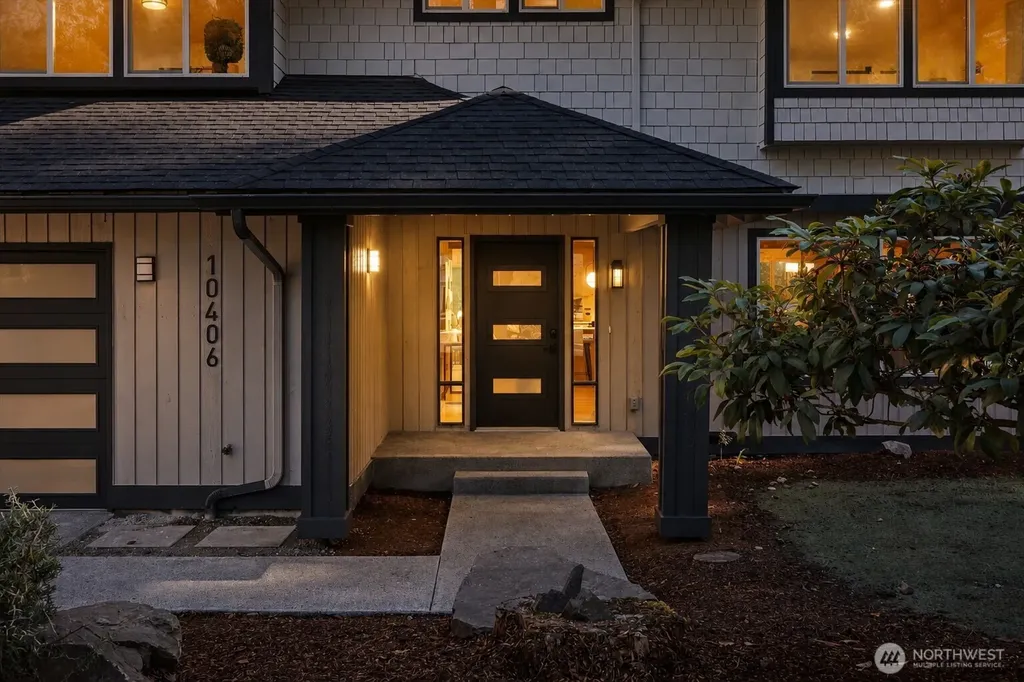 10406 115th Place NE Kirkland WA 98033