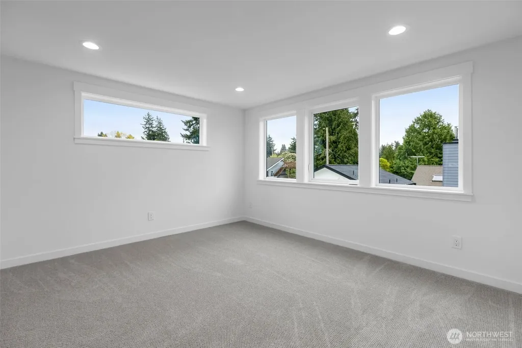 119 NW 112th Street Seattle WA 98177
