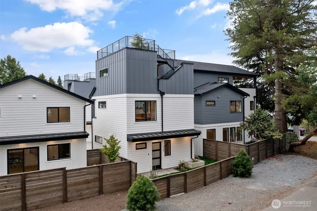 119 NW 112th Street Seattle WA 98177