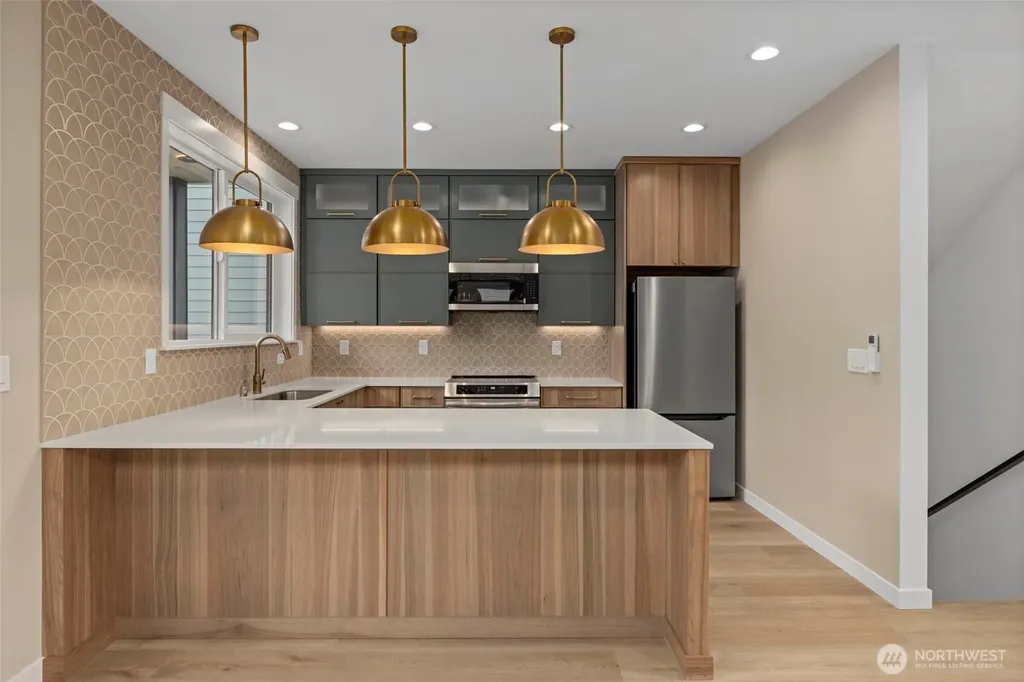 119 NW 112th Street Seattle WA 98177