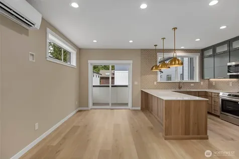 119 NW 112th Street Seattle WA 98177