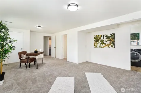 6046 NE 204th Street Kenmore WA 98028