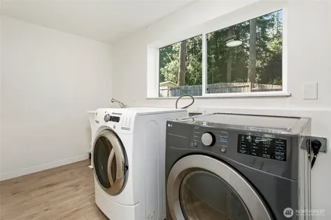 6046 NE 204th Street Kenmore WA 98028