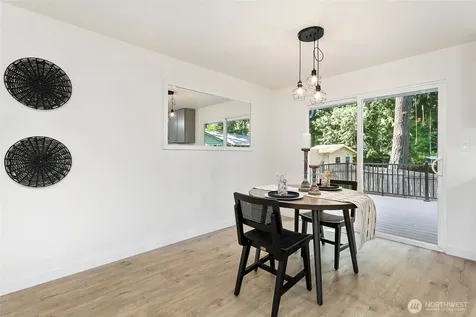 6046 NE 204th Street Kenmore WA 98028