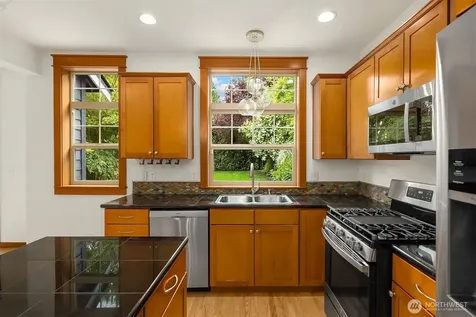 1905 NE 125th Street Seattle WA 98125