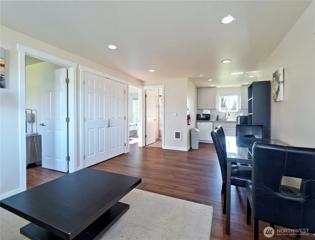 6105 S 124th Street Seattle WA 98178