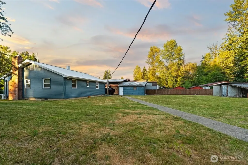 14722 Kapowsin Highway E Graham WA 98338