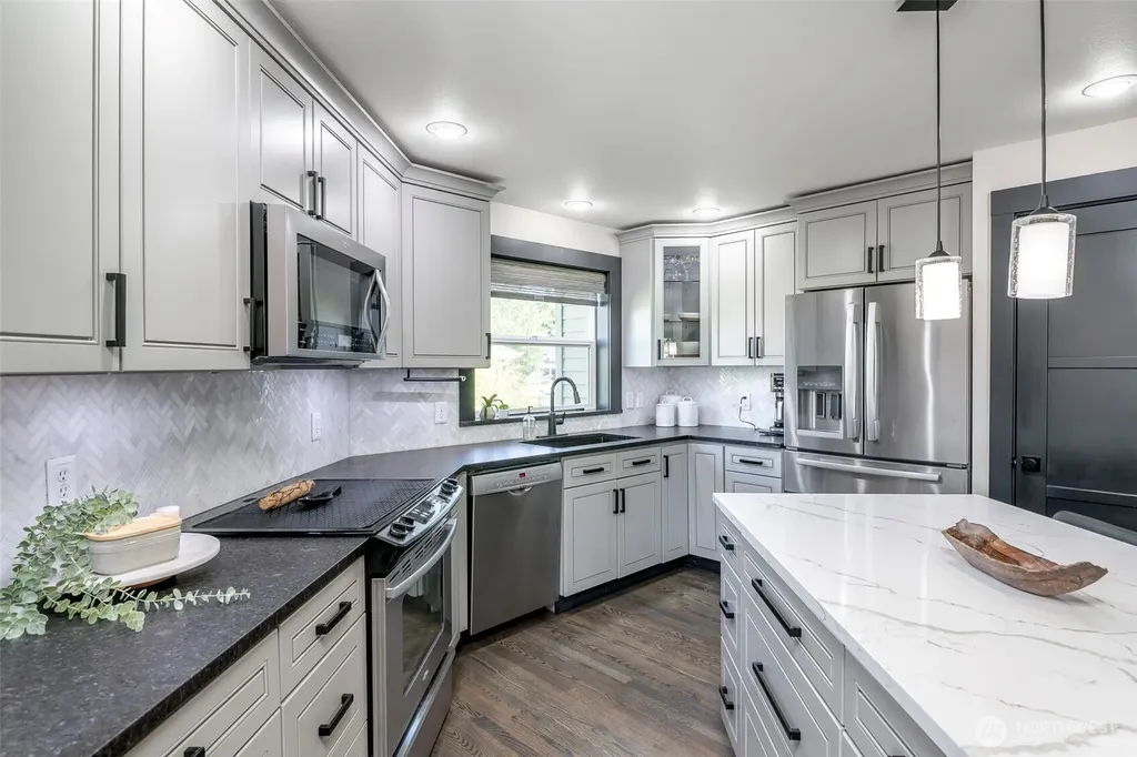 3010 Carbon Ridge Street Enumclaw WA 98022