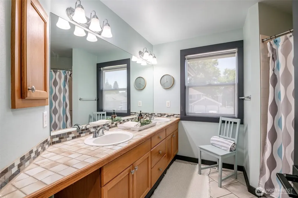 3010 Carbon Ridge Street Enumclaw WA 98022