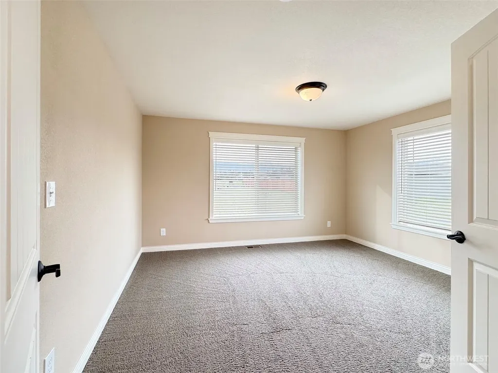 196 Marsh Hawk Lane Port Angeles WA 98382